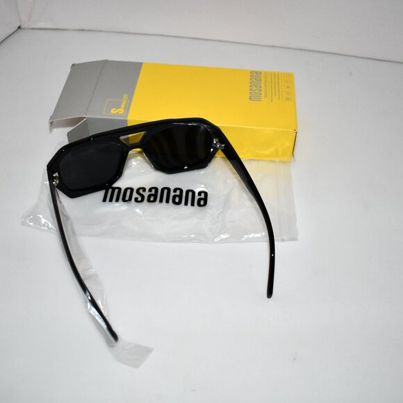 Mosanana Trendy Hexagonal Aviator Sunglasses for Women | Black/Grey - Picture 3 of 3